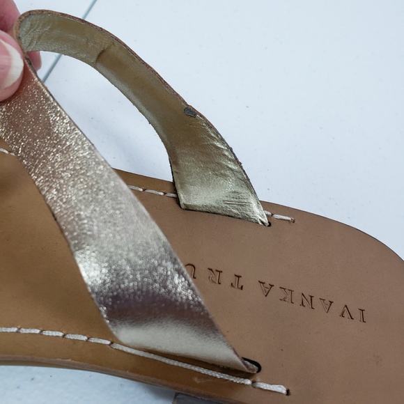 *SOLD*  Ivanka Trump Jeweled Thong Sandals 7.5 - Picture 8 of 8